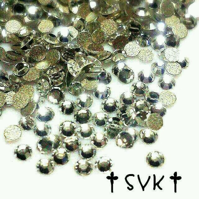 SWAROVSKI(スワロフスキー)のさんぽ様専用　お取り置き品 コスメ/美容のネイル(その他)の商品写真