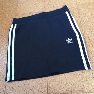 アディダス(adidas)のadidasスカート(ミニスカート)