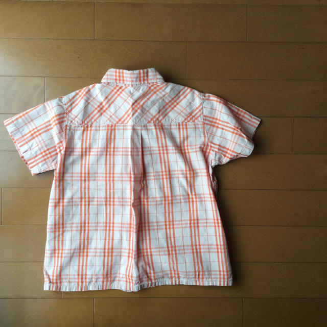 BeBe(ベベ)のBeBe 110cm 半袖シャツ キッズ/ベビー/マタニティのキッズ服男の子用(90cm~)(Tシャツ/カットソー)の商品写真