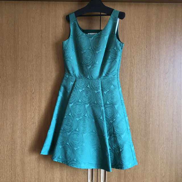 【新品】ドレス 定価¥28,000-