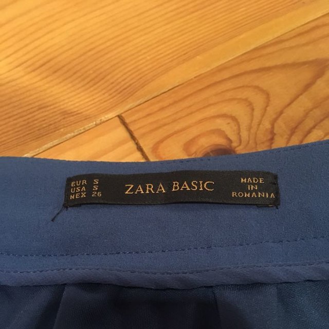 ZARA(ザラ)の【美品】ZARA スカート レディースのスカート(ひざ丈スカート)の商品写真
