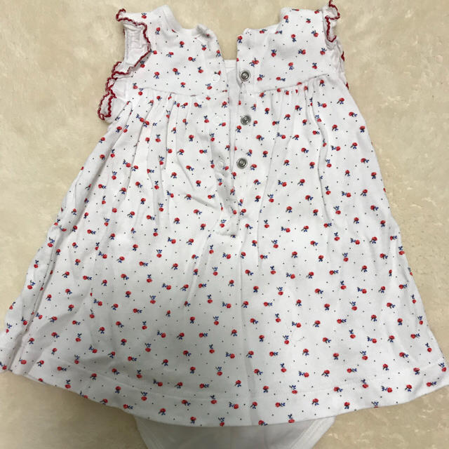 PETIT BATEAU(プチバトー)のPetit Bateau プチバトー 花柄ワンピ 6m 67cm キッズ/ベビー/マタニティのベビー服(~85cm)(ワンピース)の商品写真