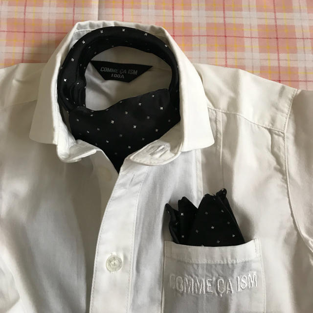 COMME CA ISM(コムサイズム)のワイシャツ、アスコットタイ＆チーフセット キッズ/ベビー/マタニティのキッズ服男の子用(90cm~)(ブラウス)の商品写真