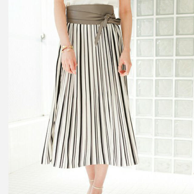 Loungedress(ラウンジドレス)のラウンジドレス ストライププリーツスカート&ノースリーブニット セット販売 レディースのスカート(ロングスカート)の商品写真