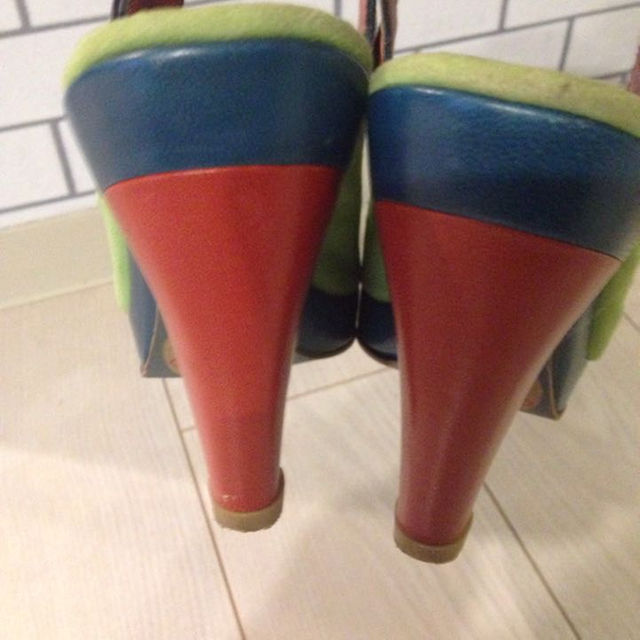 Vivienne Westwood(ヴィヴィアンウエストウッド)のヴィヴィアン ウエストウッド レディースの靴/シューズ(サンダル)の商品写真