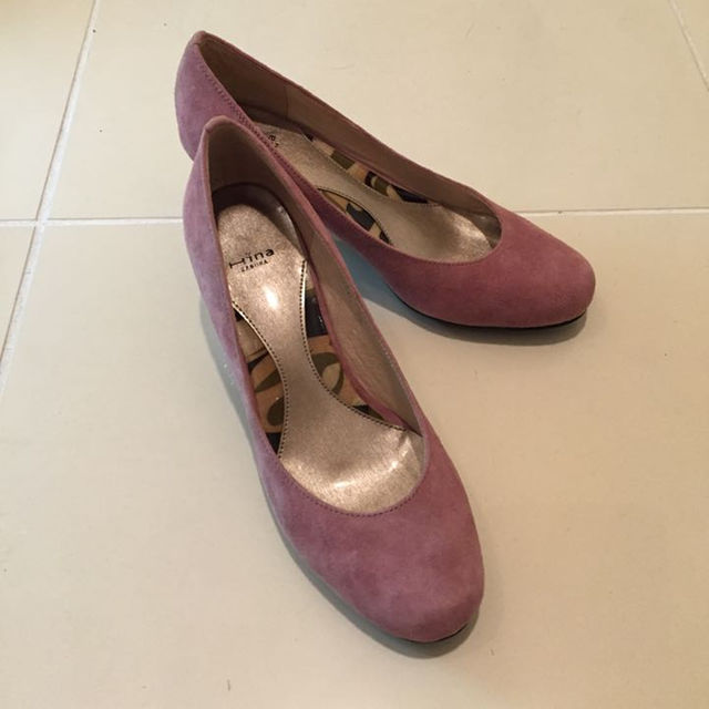 【新品】Hina KAGURA 21.0cm パンプス 5cmヒール レディースの靴/シューズ(ハイヒール/パンプス)の商品写真