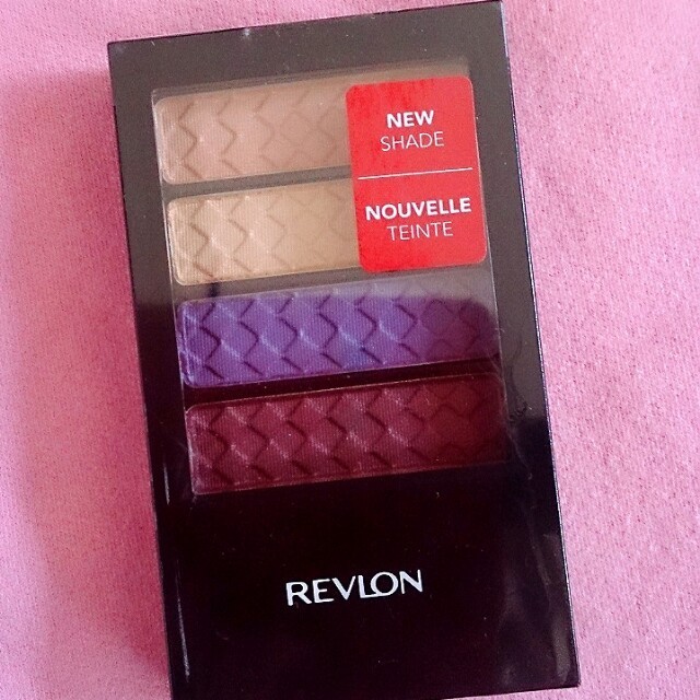 REVLON(レブロン)のお値下げしました！新品 アイシャドー コスメ/美容のベースメイク/化粧品(その他)の商品写真