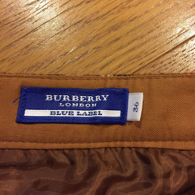 BURBERRY BLUE LABEL(バーバリーブルーレーベル)の値下げ1月末までバーバリーブルーレーベルスカート レディースのスカート(ひざ丈スカート)の商品写真