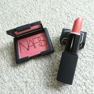 ナーズ(NARS)の【専用】 NARS ラブトライアングル 8456(コフレ/メイクアップセット)