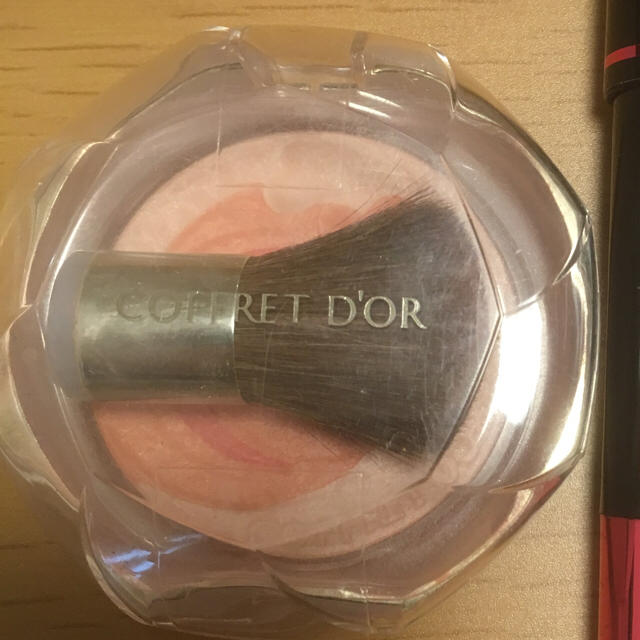 COFFRET D'OR(コフレドール)のチーク コスメ/美容のベースメイク/化粧品(チーク)の商品写真