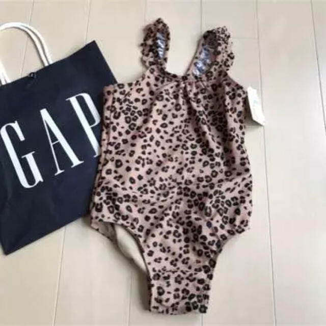 babyGAP(ベビーギャップ)の専用！新品 未使用☆baby  GAP☆レオパード 水着☆女の子☆プティマイン キッズ/ベビー/マタニティのキッズ服女の子用(90cm~)(水着)の商品写真