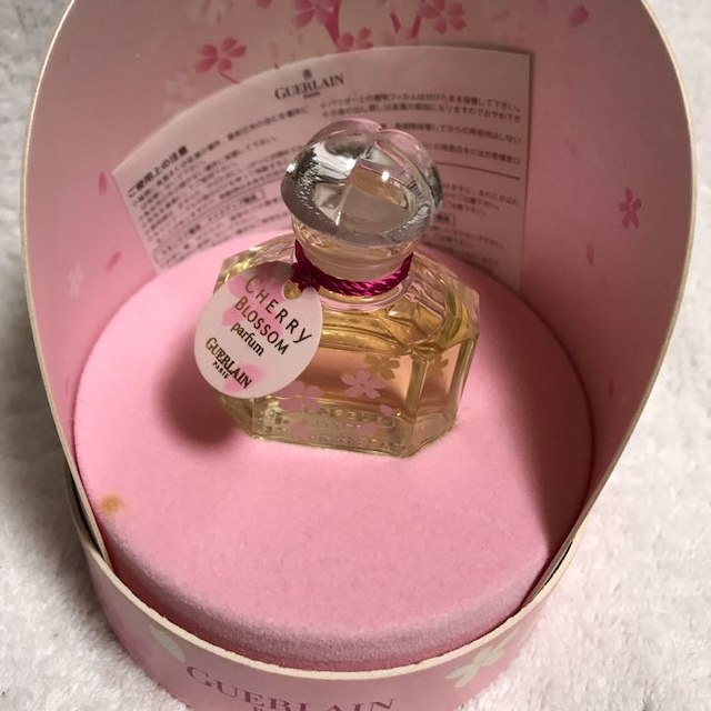 GUERLAIN(ゲラン)のゲラン チェリーブロッサム 香水 コスメ/美容の香水(香水(女性用))の商品写真