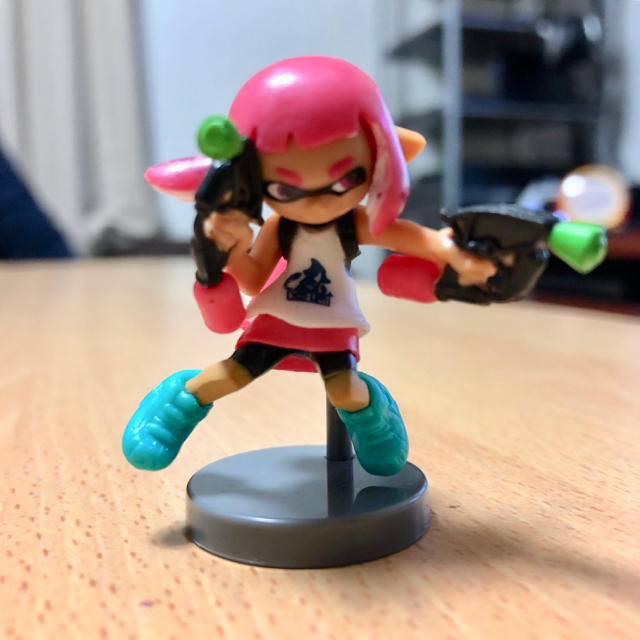 フルタ製菓 スプラトゥーン2 チョコエッグ ガール ネオンピンクの通販 By えくぼちゃん S Shop フルタセイカならラクマ