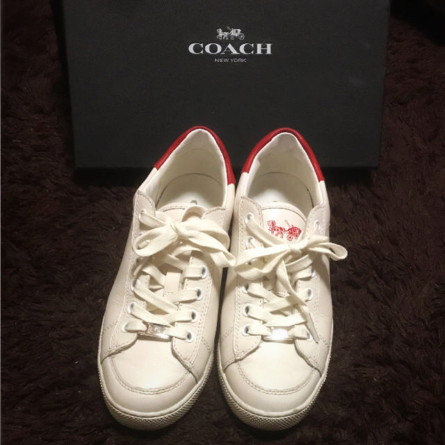 COACH(コーチ)のcoach スニーカー  レディース レディースの靴/シューズ(スニーカー)の商品写真