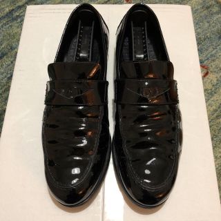 ジミーチュウ(JIMMY CHOO)のJIMMY CHOO ジミーチュウ メンズ エナメル コインローファー(ドレス/ビジネス)