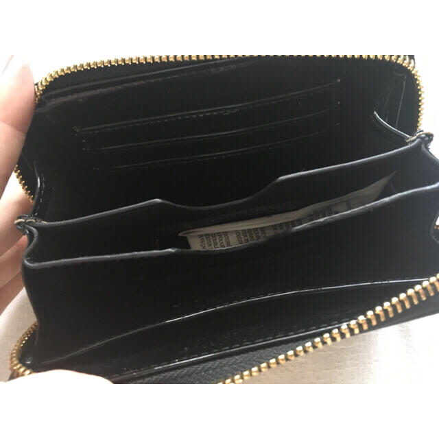 ARMANI EXCHANGE(アルマーニエクスチェンジ)のA/X ストラップ付きウォレットカードケース♡ レディースのファッション小物(財布)の商品写真