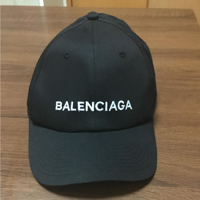 上質で快適 Balenciaga - 帽子 キャップ Balenciaga バレンシアガ キャップ - covid19.ins.gov.mz