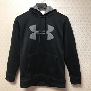 アンダーアーマー(UNDER ARMOUR)の⭐️良品⭐️アンダーアーマー⭐️プルオーバーパーカー(パーカー)