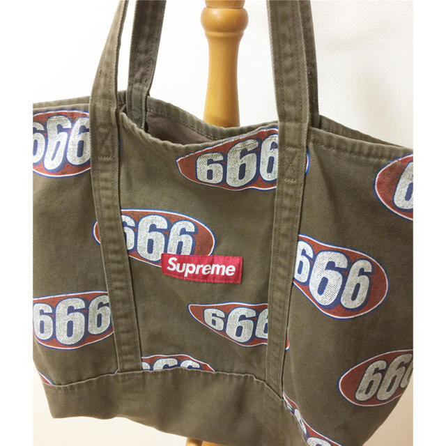 Supreme(シュプリーム)の666 denim tote レディースのバッグ(トートバッグ)の商品写真