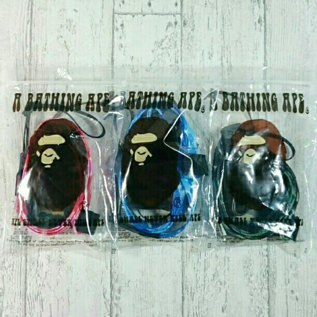 A BATHING APE(アベイシングエイプ)のA BATHING APE カメラストラップ ブルー メンズのファッション小物(その他)の商品写真