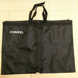 シャネル(CHANEL)のまぁこさま専用新品同様❗️シャネルガーメントケース不織布カバー2保存袋小2特大1(その他)