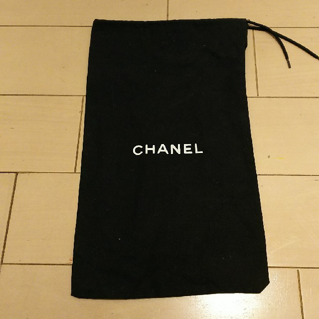 CHANEL(シャネル)の未使用❗️ シャネル 保存袋 黒 小 Chanel レディースのレディース その他(その他)の商品写真