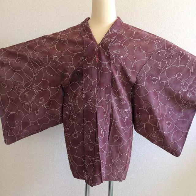 あずき色椿模様 羽織 レディースの水着/浴衣(着物)の商品写真