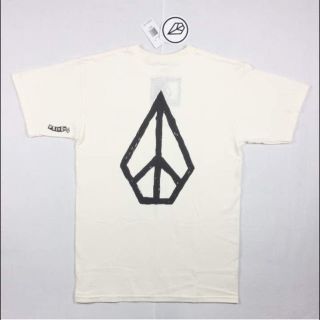 ボルコム(volcom)のVT11新品送込 M オフホワイト ボルコム Moclov 海外限定 Tシャツ(Tシャツ/カットソー(半袖/袖なし))