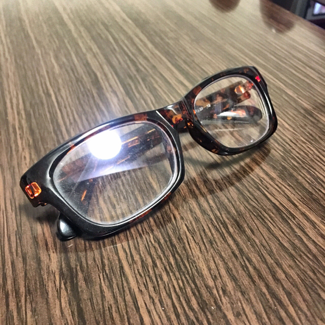 UNIQLO(ユニクロ)の伊達眼鏡 ユニクロ べっ甲柄 メンズのファッション小物(サングラス/メガネ)の商品写真