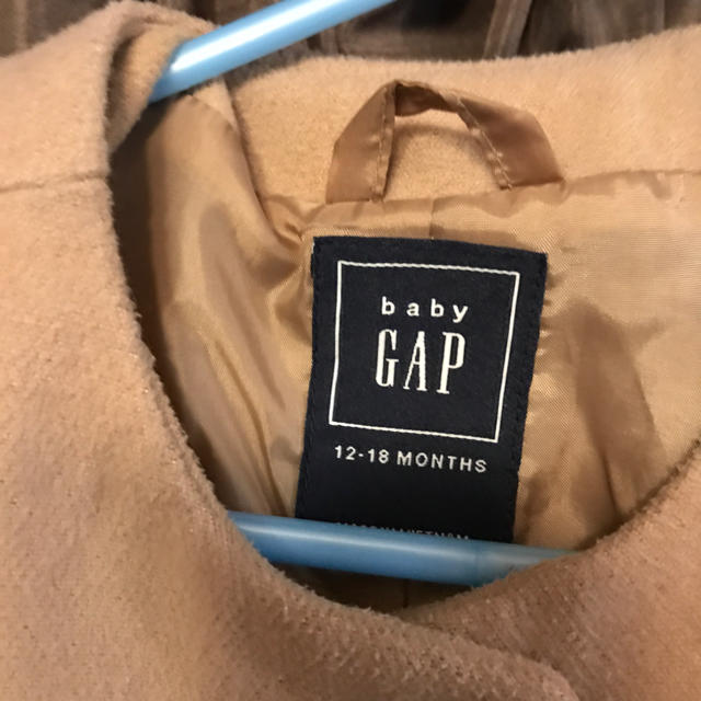 babyGAP(ベビーギャップ)の【中古】gap baby ノーカラーコート キッズ/ベビー/マタニティのベビー服(~85cm)(ジャケット/コート)の商品写真