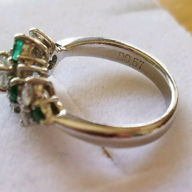 ダイヤ、エメラルドリング レディースのアクセサリー(リング(指輪))の商品写真