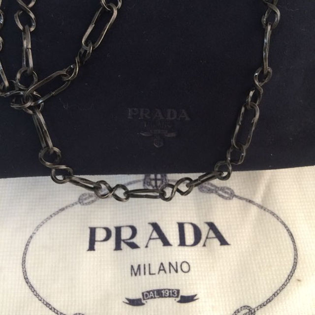 PRADA(プラダ)のPRADA  スウェードバッグ B7119  USED レディースのバッグ(ハンドバッグ)の商品写真