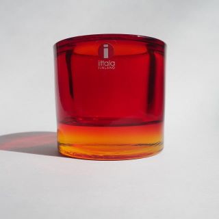 イッタラ(iittala)のイエロー層のあるレッド iittala kivi イッタラ(置物)