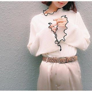 グリモワール(Grimoire)のGrimoire velvet bell sleeve tops(カットソー(長袖/七分))