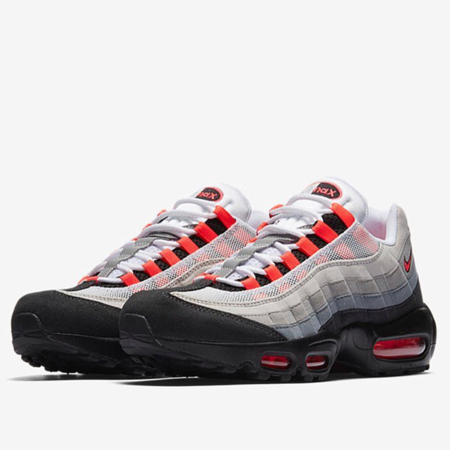 NIKE(ナイキ)のyan80様専用 AIR MAX 95 OG イエローグラデ➕ソーラーレッド メンズの靴/シューズ(スニーカー)の商品写真