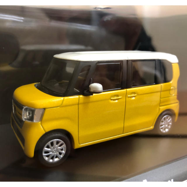 HONDA N BOX 1/43 ミニカー イエロー エンタメ/ホビーのおもちゃ/ぬいぐるみ(ミニカー)の商品写真