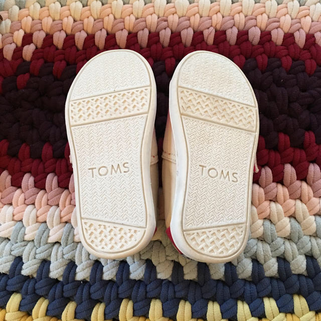 TOMS(トムズ)の【新品】TOMS KIDS shoes/US7-JP14cm キッズ/ベビー/マタニティのベビー靴/シューズ(~14cm)(スニーカー)の商品写真