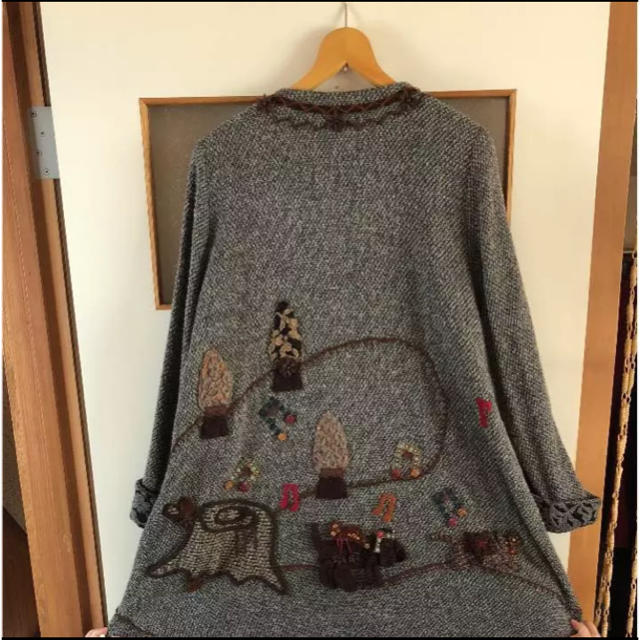 ノンノンドール コート 刺繍 刺繍コート レディースのジャケット/アウター(ロングコート)の商品写真