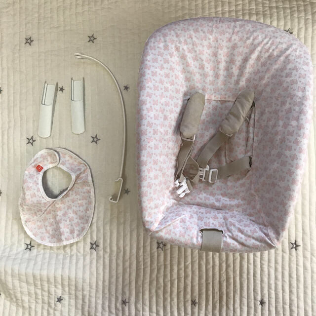 Stokke(ストッケ)のまめ様専用 キッズ/ベビー/マタニティの授乳/お食事用品(その他)の商品写真