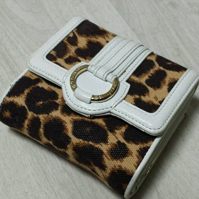 CLATHAS(クレイサス)の財布 (CLATHAS) レディースのファッション小物(財布)の商品写真