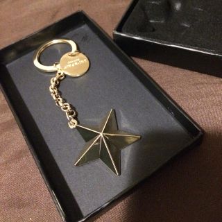 GIVENCHY - ☆新品☆ジバンシー キーホルダー 箱付きの通販 by ...