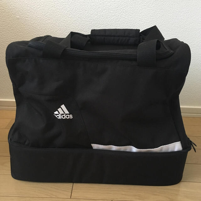 adidas(アディダス)のadidas バッグ メンズのバッグ(ボストンバッグ)の商品写真