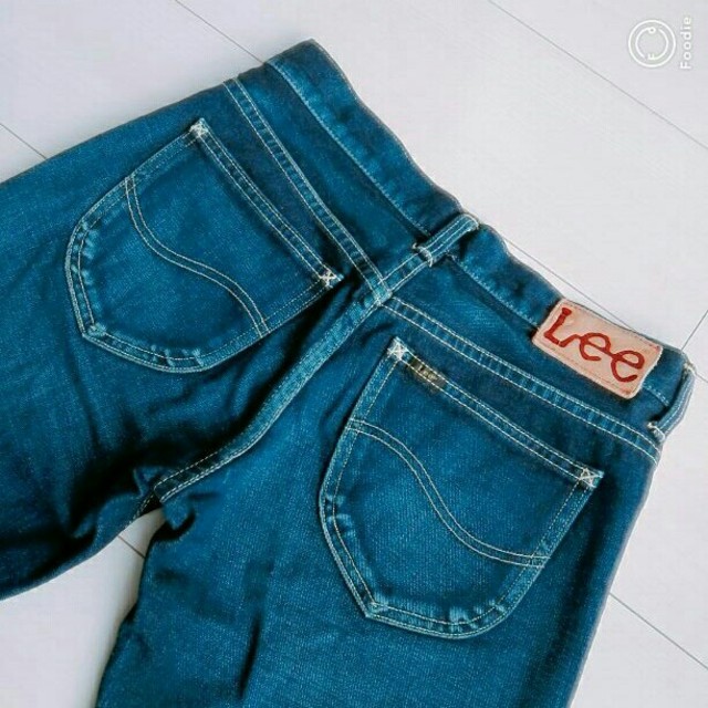 Lee(リー)のみーたん様専用　Lee オーガニックコットン　スリムテーパードデニム レディースのパンツ(デニム/ジーンズ)の商品写真