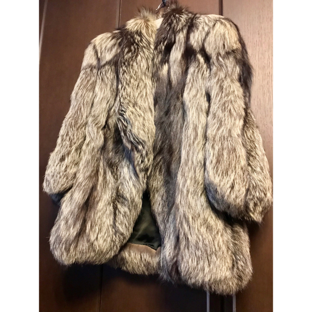 【180万円相当!SAGA FOX金ラベル】大毛量シルバーフォックス毛皮コート
