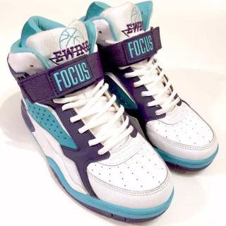 ユーイングアスレチックス(Ewing Athletics)の美品25.5EWING ATHLETICS FOCUS ユーイング 60(スニーカー)