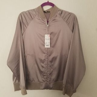 ユニクロ(UNIQLO)のUNIQLO　サテンブルゾン　XL(ブルゾン)