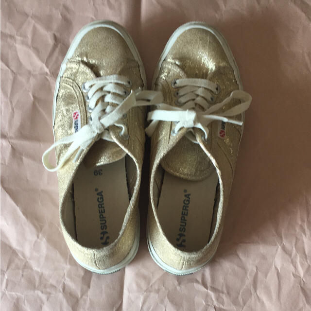 SUPERGA(スペルガ)のスペルガ ラメスニーカー  ゴールド レディースの靴/シューズ(スニーカー)の商品写真