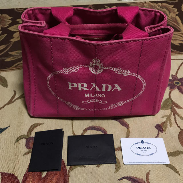 PRADA(プラダ)のPRADAプラダカナパキャンバストート レディースのバッグ(トートバッグ)の商品写真