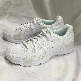 アシックス(asics)のアシックス 新品 未使用品 ランニングシューズ 通学用に最適！24.0cm 白(シューズ)