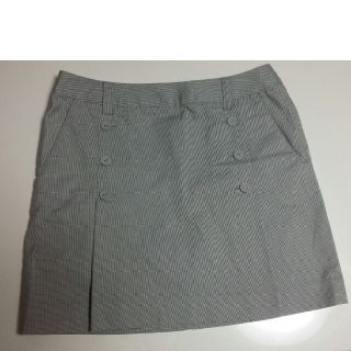 アシュワース(Ashworth)のASHWORTH　グレーミニスカート　中古(ウエア)